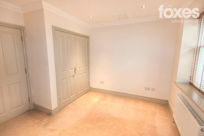 2 Bedroom Apartment To Rent In Pirbright House, West Cliff Gardens, Bournemouth, Dorset, BH2