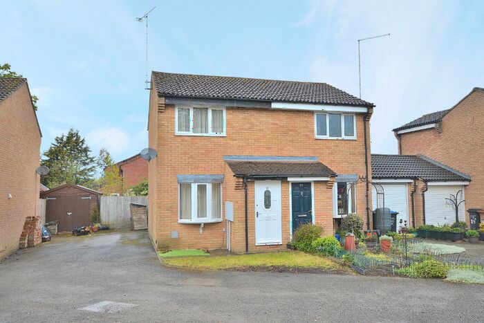 2 Bedroom Semi-Detached House To Rent In Hamsterly Park, Northampton, NN3