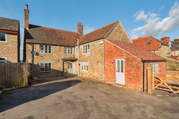 3 Bedroom End Of Terrace House To Rent In Breach Lane, Shaftesbury, SP7