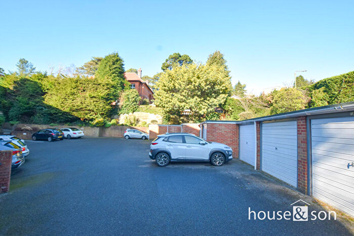 2 Bedroom Apartment For Sale In Wychwood Grange, Braidley Road, Meyrick Park, Bournemouth, BH2