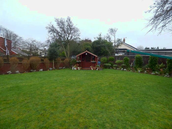 2 Bedroom Flat To Rent In Springfields, The Park, Huyton L36