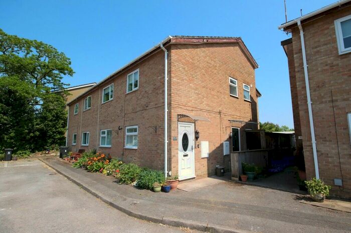 2 Bedroom Flat To Rent In Rialto Court, Old Church Road, Whitchurch, CF14