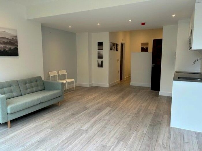 Studio To Rent In Mount View Road, Crouch End, N4