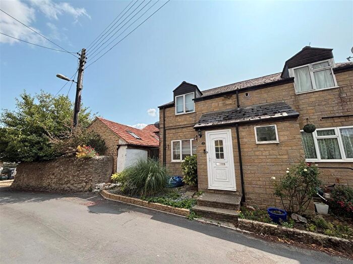 2 Bedroom End Of Terrace House To Rent In Bartlett Court, Rose Lane, Crewkerne, TA18