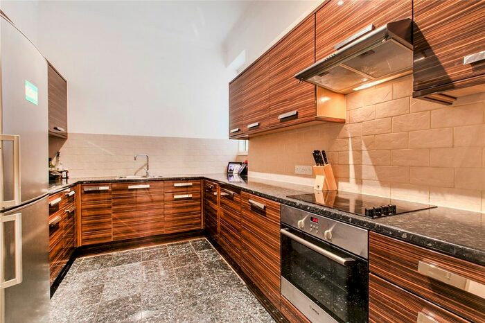 4 Bedroom Flat To Rent In Langham Mansions, Earl's Court Square, London, SW5