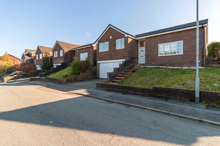 4 Bedroom Detached House For Sale In Noon Sun Close, Greenfield, Saddleworth, OL3