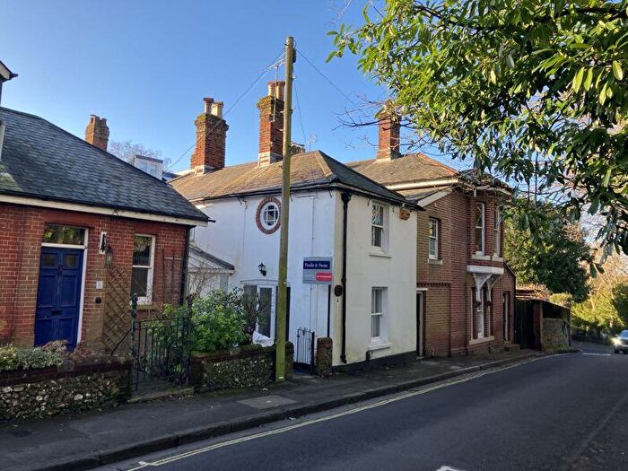 2 Bedroom Character Property To Rent In Quarry Road, Winchester, SO23