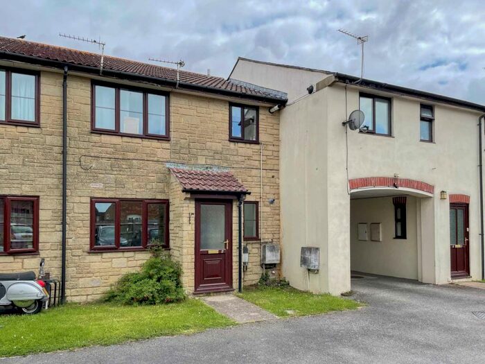 1 Bedroom Flat To Rent In Ham Court, Gillingham, SP8