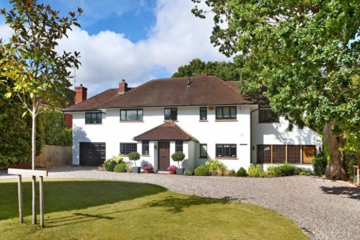 5 Bedroom Detached House To Rent In Ledborough Wood Beaconsfield, HP9