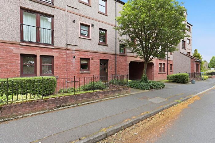 2 Bedroom Flat For Sale In Brown Court, Grangemouth, FK3