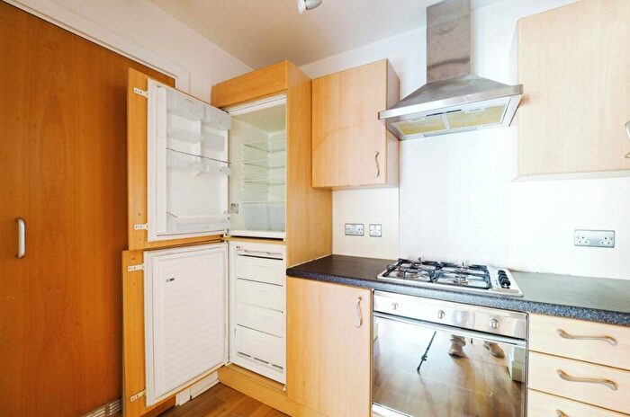 1 Bedroom Flat For Sale In Roden Street, Nottingham, Nottinghamshire, NG3