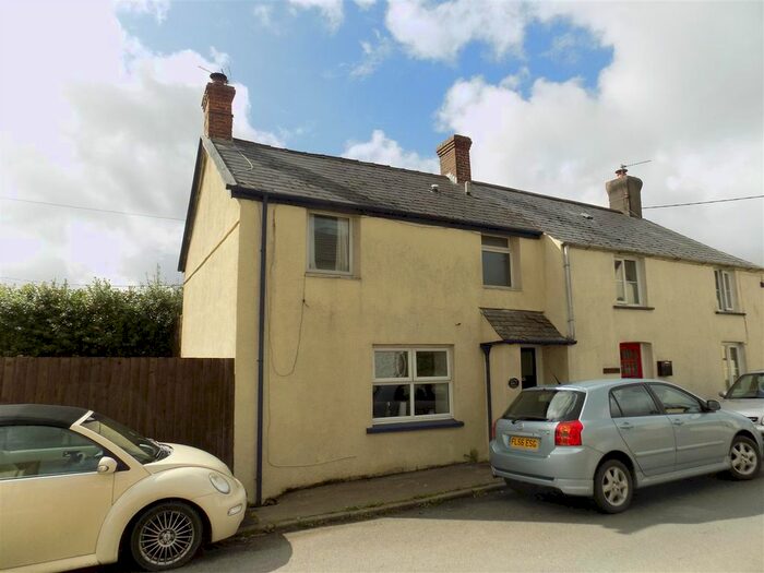 2 Bedroom Cottage To Rent In North Road, Bradworthy, Holsworthy, EX22