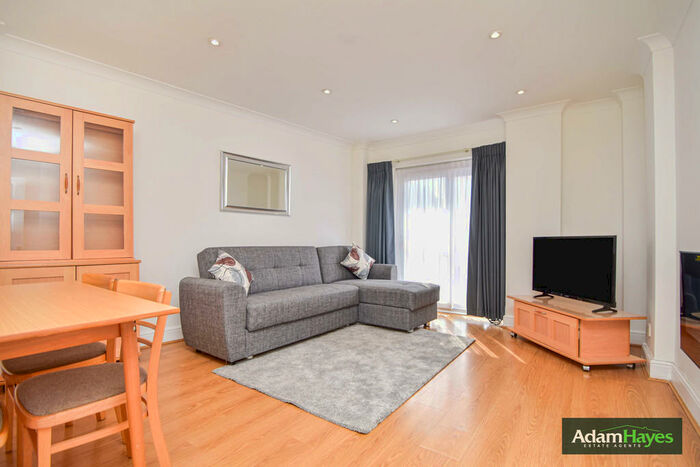 1 Bedroom Ground Flat To Rent In Nether Street, North Finchley, N12
