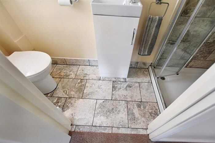 3 Bedroom Detached Bungalow For Sale In Private Setting - Rainbow Road, Canvey Island, SS8
