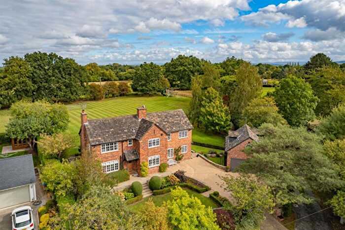 5 Bedroom Detached House For Sale In Moss Road, Alderley Edge, SK9