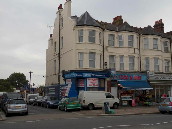 2 Bedroom Flat To Rent In High Road, North Finchley, London, N12