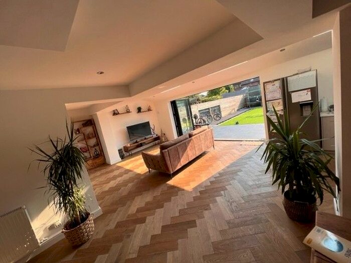 3 Bedroom SemiDetached House For Sale In Highgate Road, Maghull