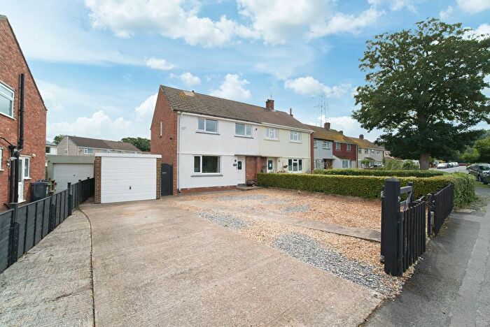 3 Bedroom Semi-Detached House For Sale In Woodview Drive, Cleeve, Bristol, BS49