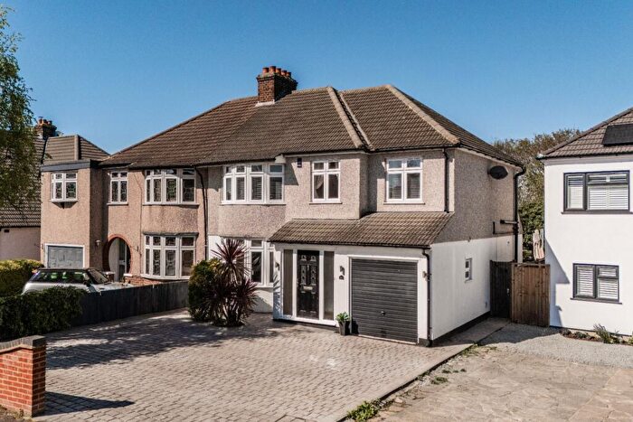 4 Bedroom Semi Detached House For Sale In Rydal Drive, Bexleyheath, Kent, DA7