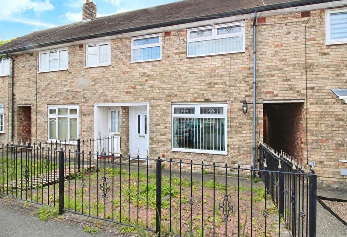 3 Bedroom Terraced House For Sale In Wansbeck Road, Hull, HU8