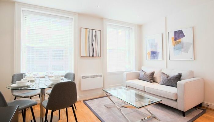 2 Bedroom Flat To Rent In Nottingham Place, London, W1U