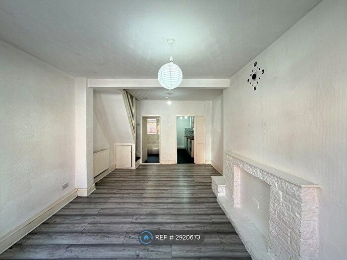 2 Bedroom Terraced House To Rent In Greenleaf St, Liverpool, L8