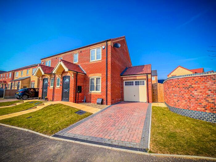 3 Bedroom Semi-Detached House To Rent In Hammond Road, Lincoln, LN2