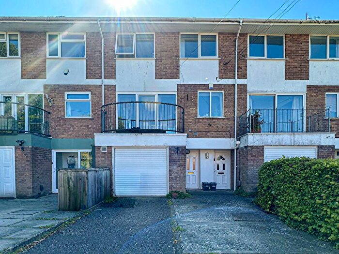 1 Bedroom Flat For Sale In Cleveley Park, Liverpool, L18