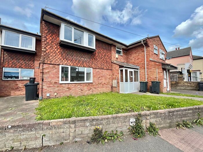 3 Bedroom Terraced House To Rent In Singlewell Road, Gravesend, DA11