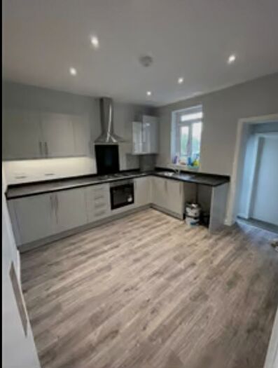 3 Bedroom End Of Terrace House To Rent In Gordon Place, Gravesend, Kent, DA12
