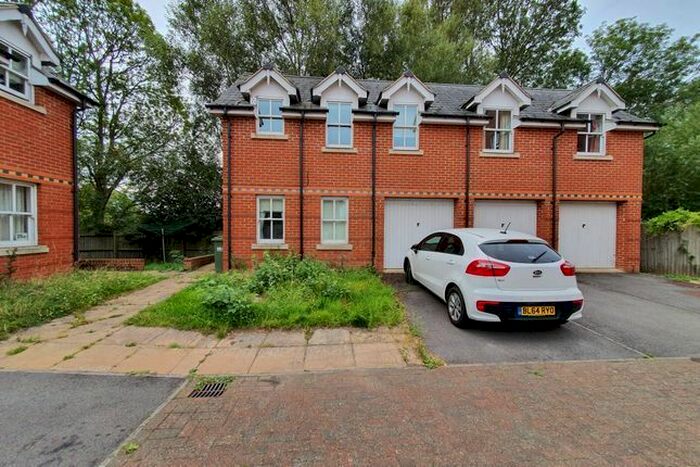 3 Bedroom Terraced House To Rent In Lamarsh Road, Oxford, OX2