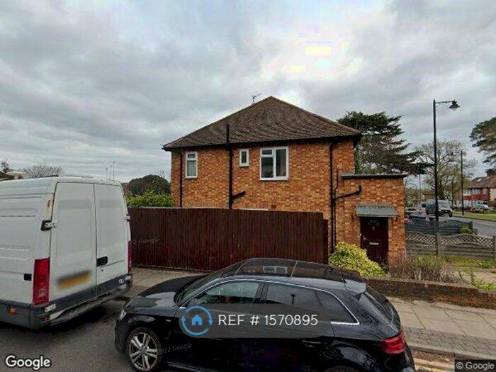 2 Bedroom Maisonette To Rent In Winchmore Villas, London, N21