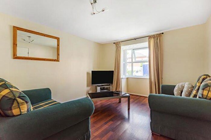 5 Bedroom House To Rent In Mariner Avenue, Birmingham, B16