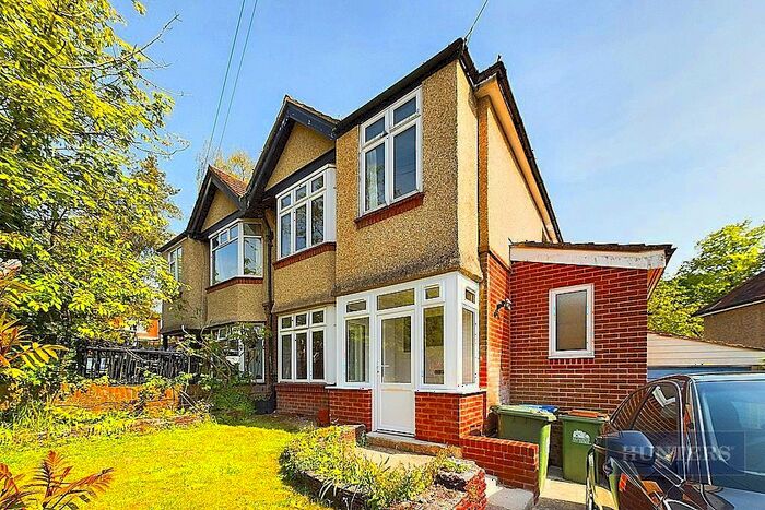 4 Bedroom House To Rent In Hilldown Road, Southampton, SO17