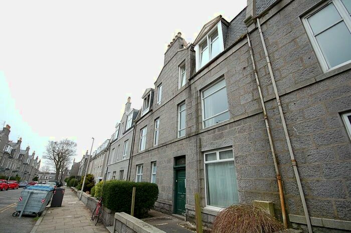 2 Bedroom Flat To Rent In Richmond Terrace, City Centre, Aberdeen, AB25