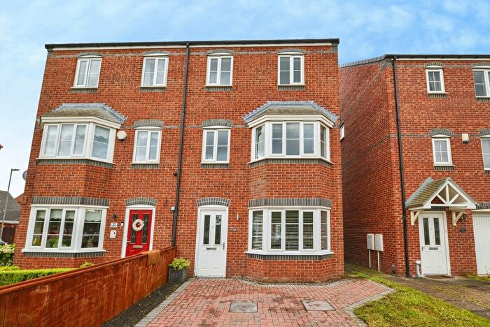 4 Bedroom Semi Detached House For Sale In Oval View, Middlesbrough, Cleveland, TS4