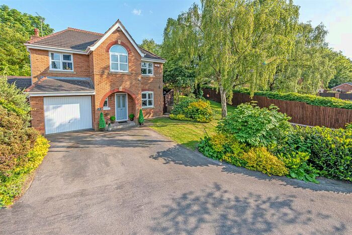 4 Bedroom Detached House For Sale In Redacre Close, Dutton, Warrington, WA4