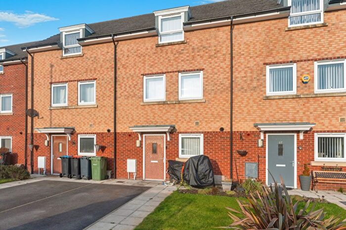 3 Bedroom Terraced House For Sale In Thornton Road, Ellesmere Port, Cheshire, CH65