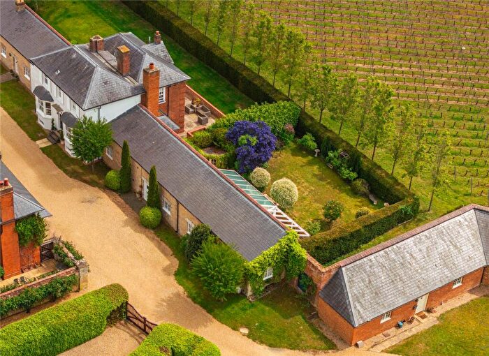 2 Bedroom Barn Conversion For Sale In Garden Lane, Tyringham, Buckinghamshire, MK16
