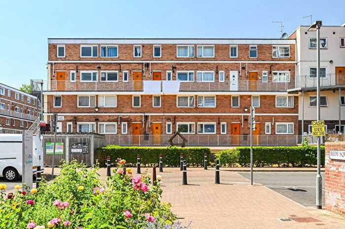 3 Bedroom Flat For Sale In Wager Street, Bow, London, E3