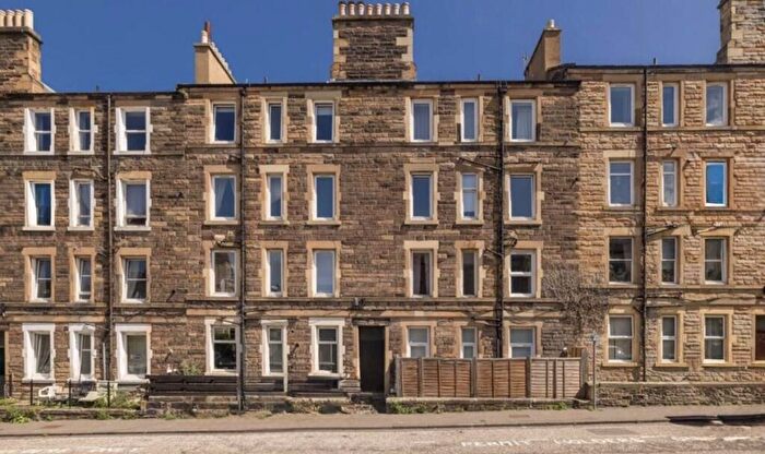 1 Bedroom Flat To Rent In Stewart Terrace, Gorgie, Edinburgh, EH11