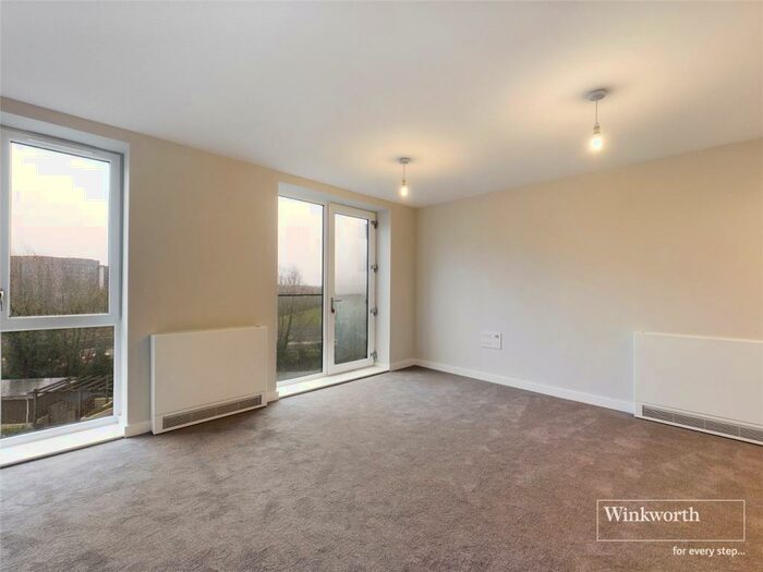 2 Bedroom Apartment To Rent In Huntley Place, Flagstaff Road, Reading, Berkshire, RG2