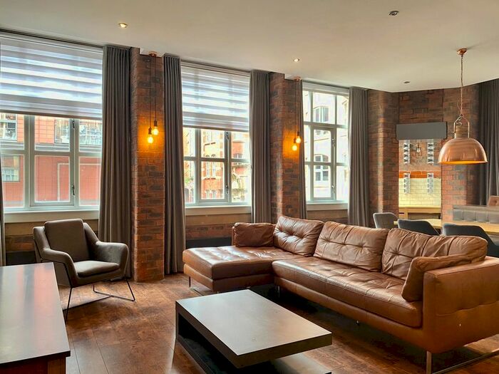 3 Bedroom Flat To Rent In Royal Mills, Redhill Street, Manchester, M4