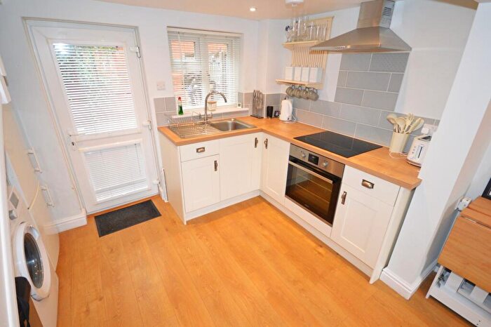 1 Bedroom Cottage For Sale In South Street, Wendover, HP22