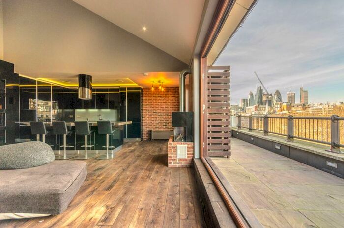 3 Bedroom Penthouse To Rent In The Highway, Wapping, London, E1W