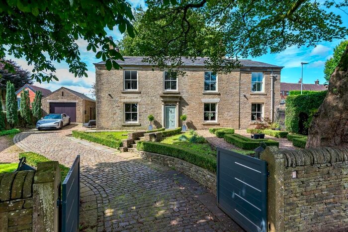 4 Bedroom Detached House For Sale In Broadhead Road, Edgworth, Bolton, BL7