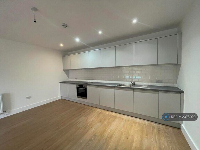 1 Bedroom Flat To Rent In Vale Road, Crosby, L23