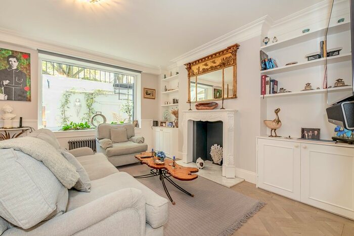 2 Bedroom Flat To Rent In St. Petersburgh Place, London, W2