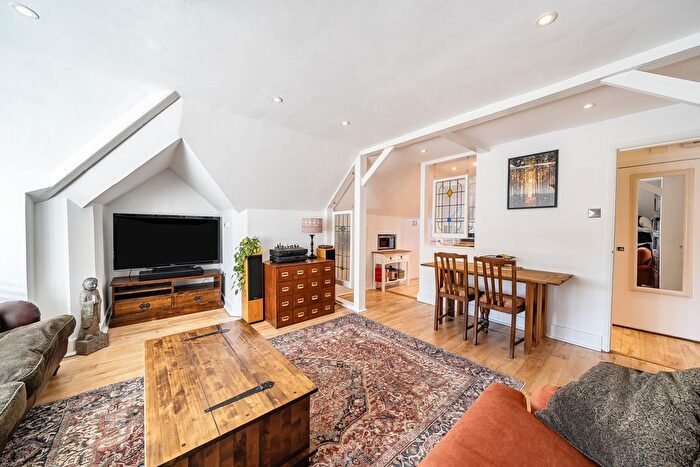 2 Bedroom Flat For Sale In Glenluce Road, London, SE3