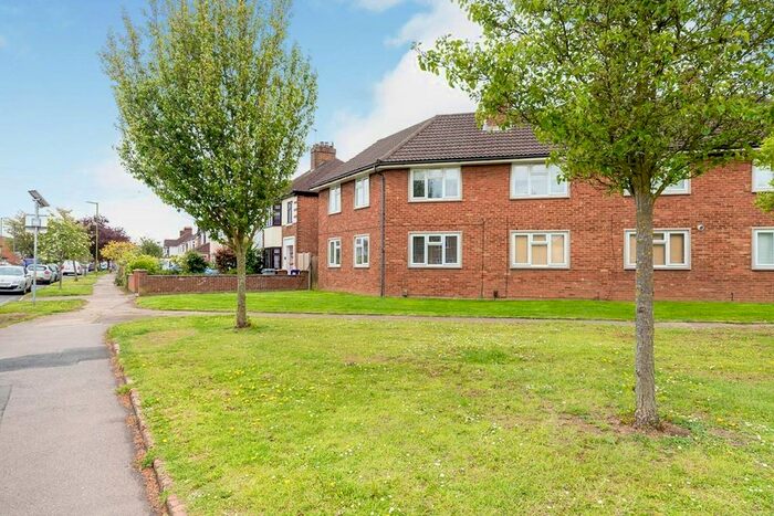 1 Bedroom Flat To Rent In Strathmore Avenue, Hitchin, Hertfordshire SG5